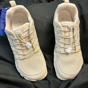 WateLves Water Beach Swim Barefoot Breathable Walking Shoes Size 7 Men 9 Ladies